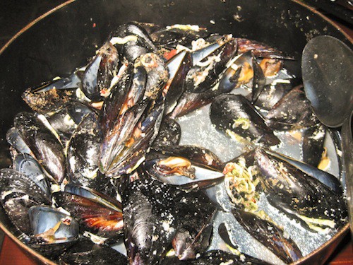 Eating in Croatia - Mussels