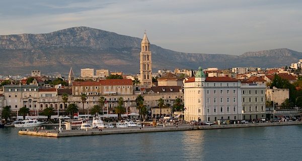 New Split - Brac - Hvar - Korcula - Dubrovnik catamaran line