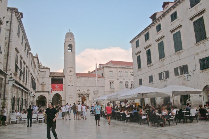 Tour Croatia Online - Stradun in Summer