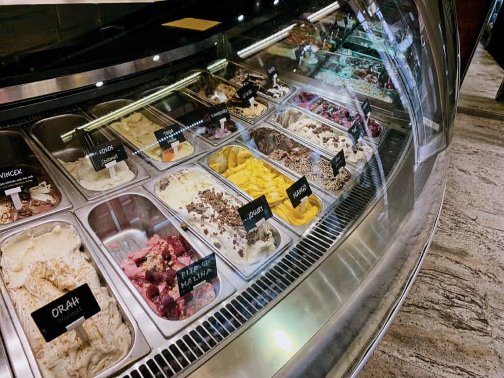 Zagreb Photos - Ice cream at Vincek
