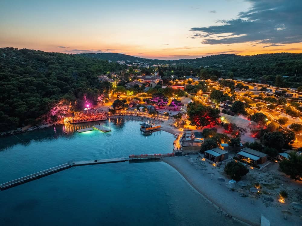 Hospitality on the Beach