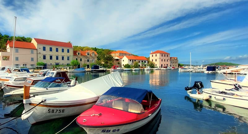 The harbour on Zlarin