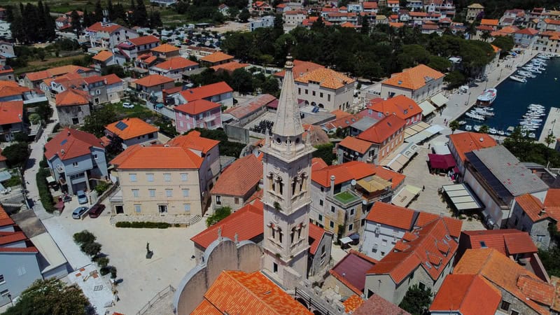The centre of Jelsa